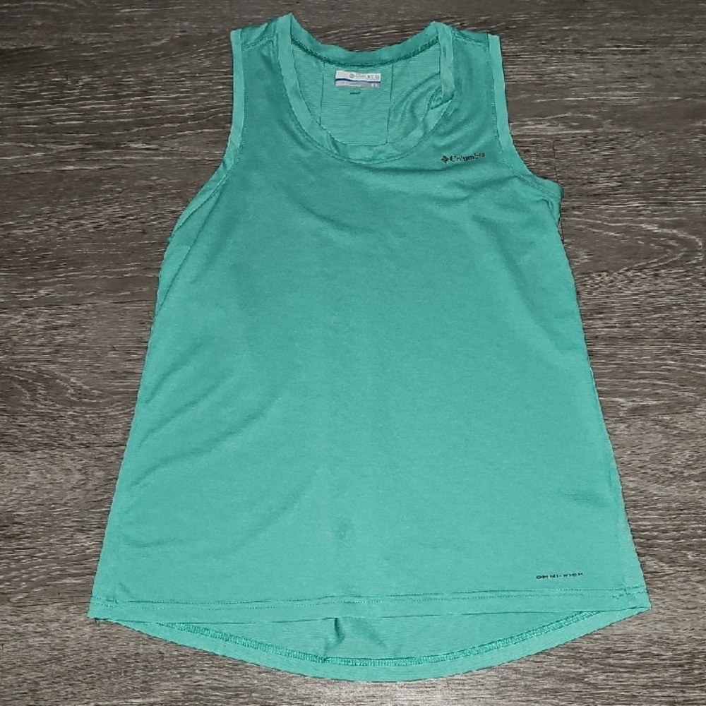 Columbia Sportswear Company Sz Small, Like New. Green!!